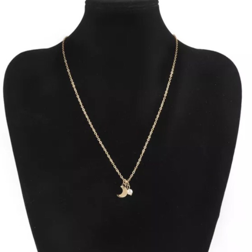 Luna Tiny Moon and Pearl Necklace Gold - Picture 1 of 4